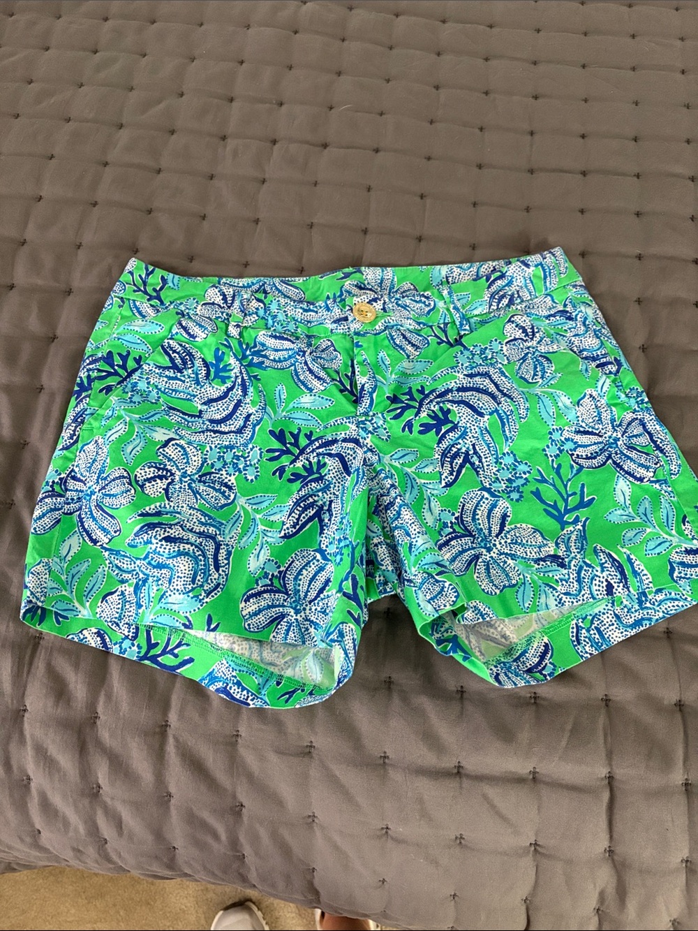 Lilly Pulitzer Green Floral Print Shorts